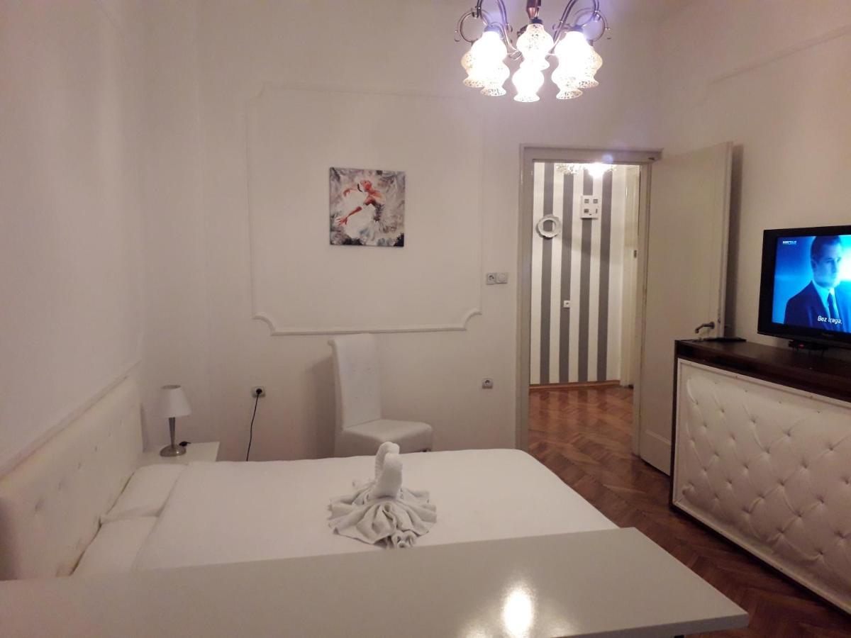 Apartment Dunja Ns Νόβι Σαντ Εξωτερικό φωτογραφία